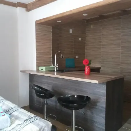 Alifakovac Apartmán SJJ