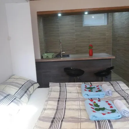 Alifakovac Apartmán